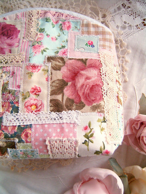 Romantic Vintage Floral Quilted Cosmetic Bag - Sweet Dream Rose